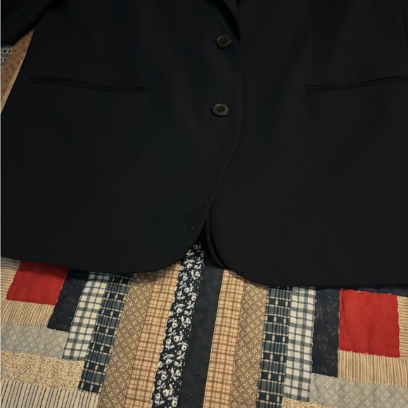 Blazer - Picture 5 of 5